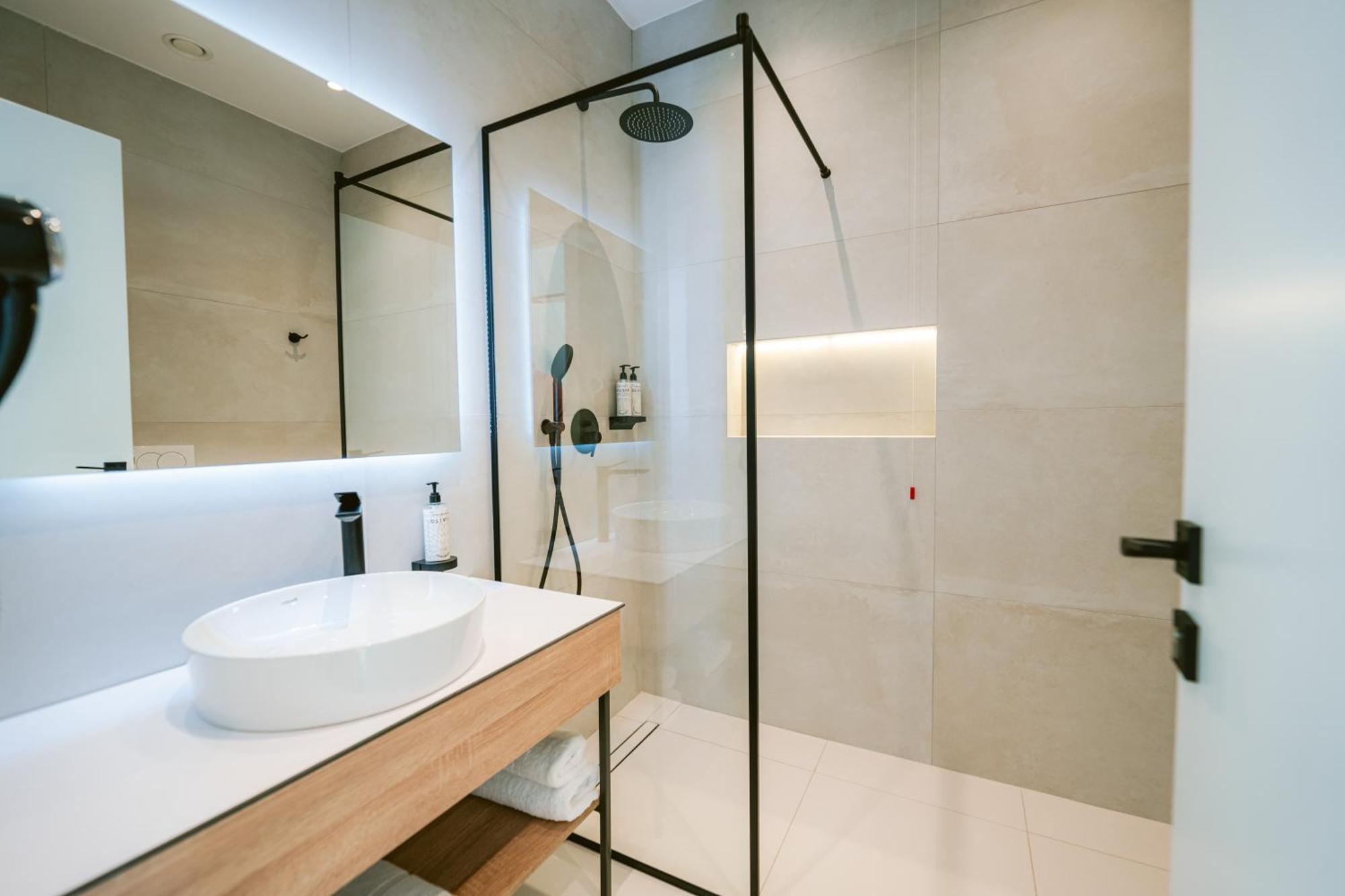 Tribute Hotel Shkodër Dış mekan fotoğraf