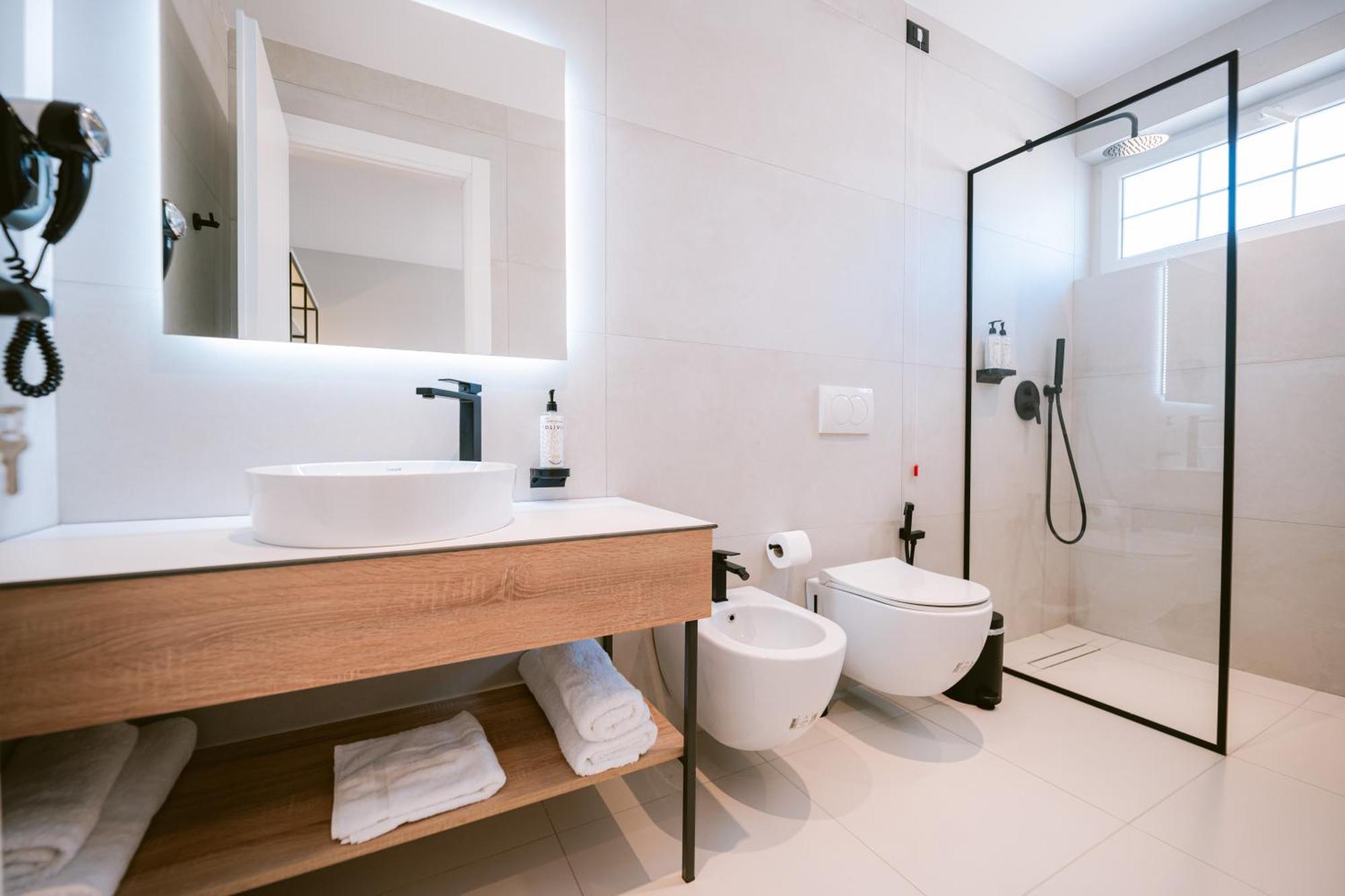 Tribute Hotel Shkodër Dış mekan fotoğraf